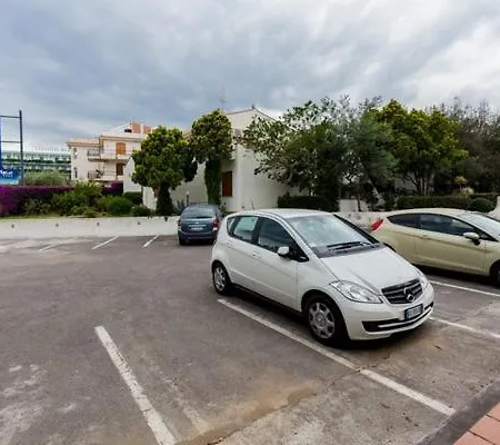 Cecilia - Casa Al Mare Giardini Naxos